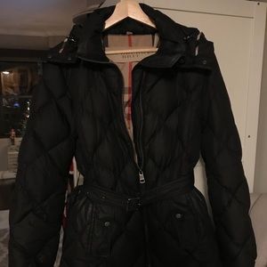 ⭐️Burberry Brit Belted Puffer Jacket⭐️